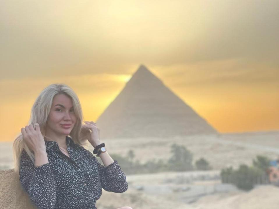 Mondy Pyramids View Apartment