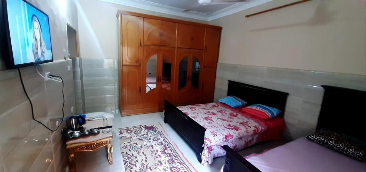 Mondy Pyramids View Apartment *